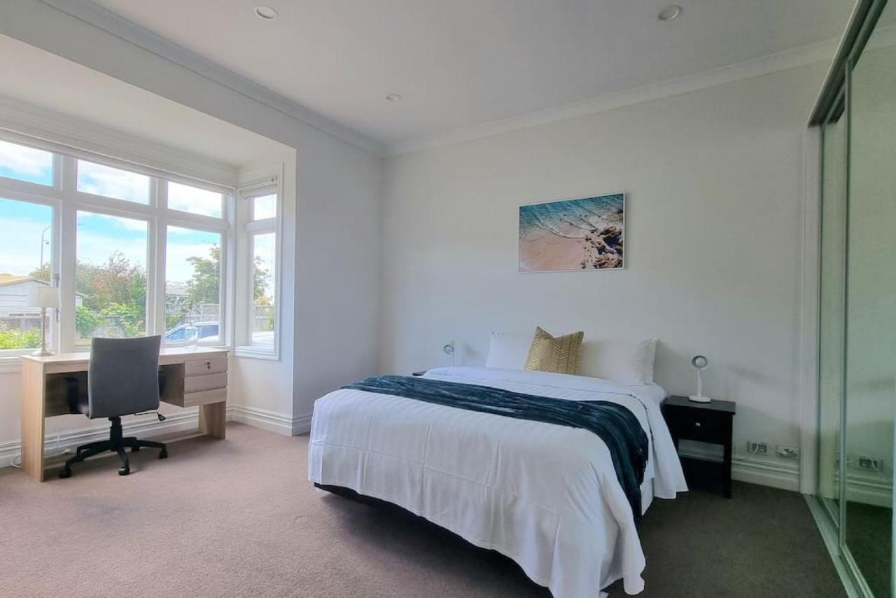 Central Auckland 5-Bedroom Villa With Free Parking Eksteriør billede